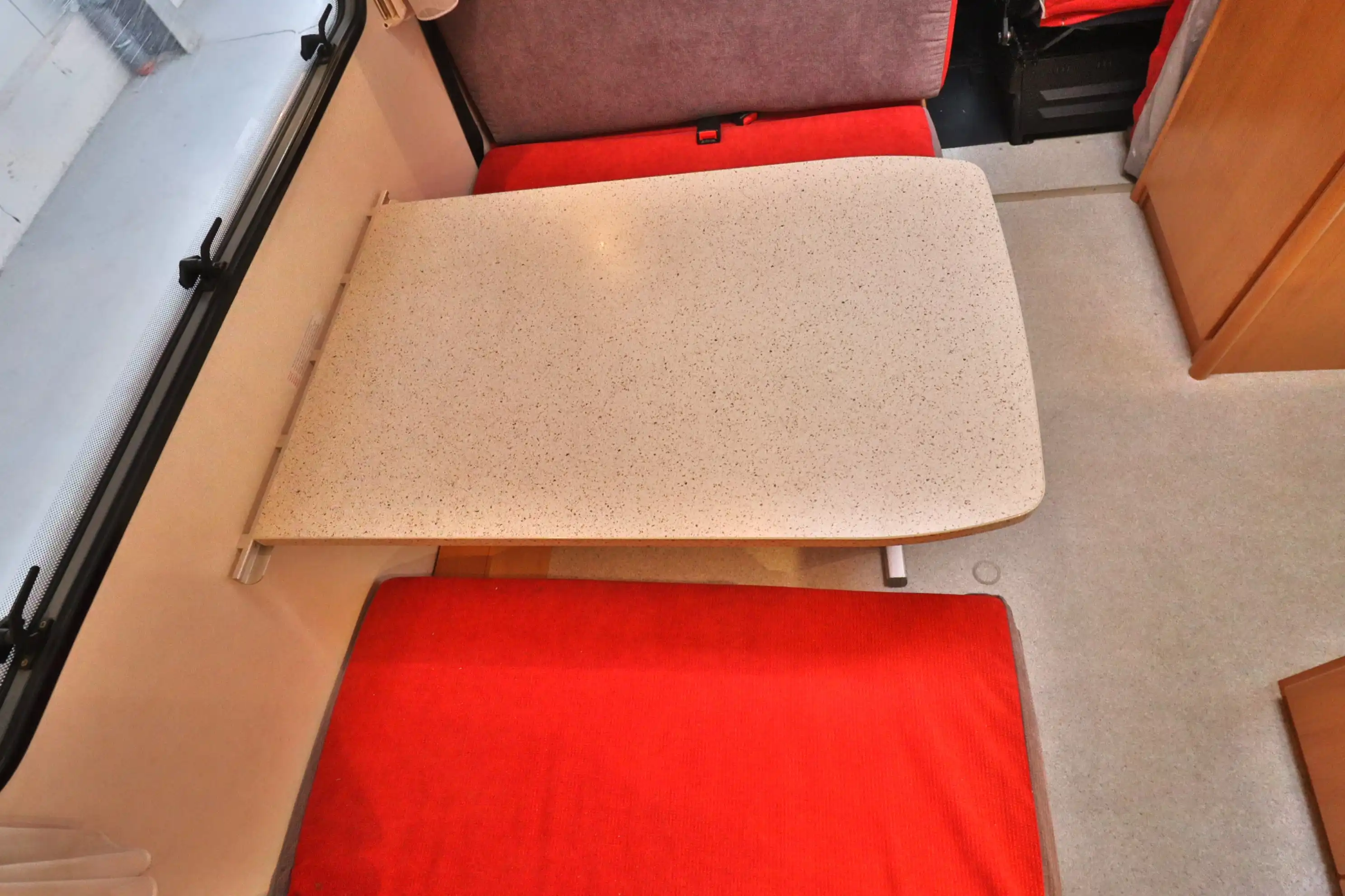 hymer-eriba-signo-100-beim-wohnmobilpark-in-bad-honnef-kaufen